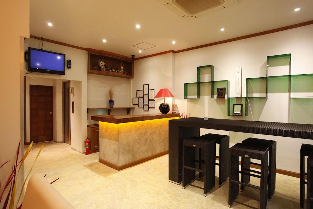 Casa Jip Guesthouse Patong Екстер'єр фото